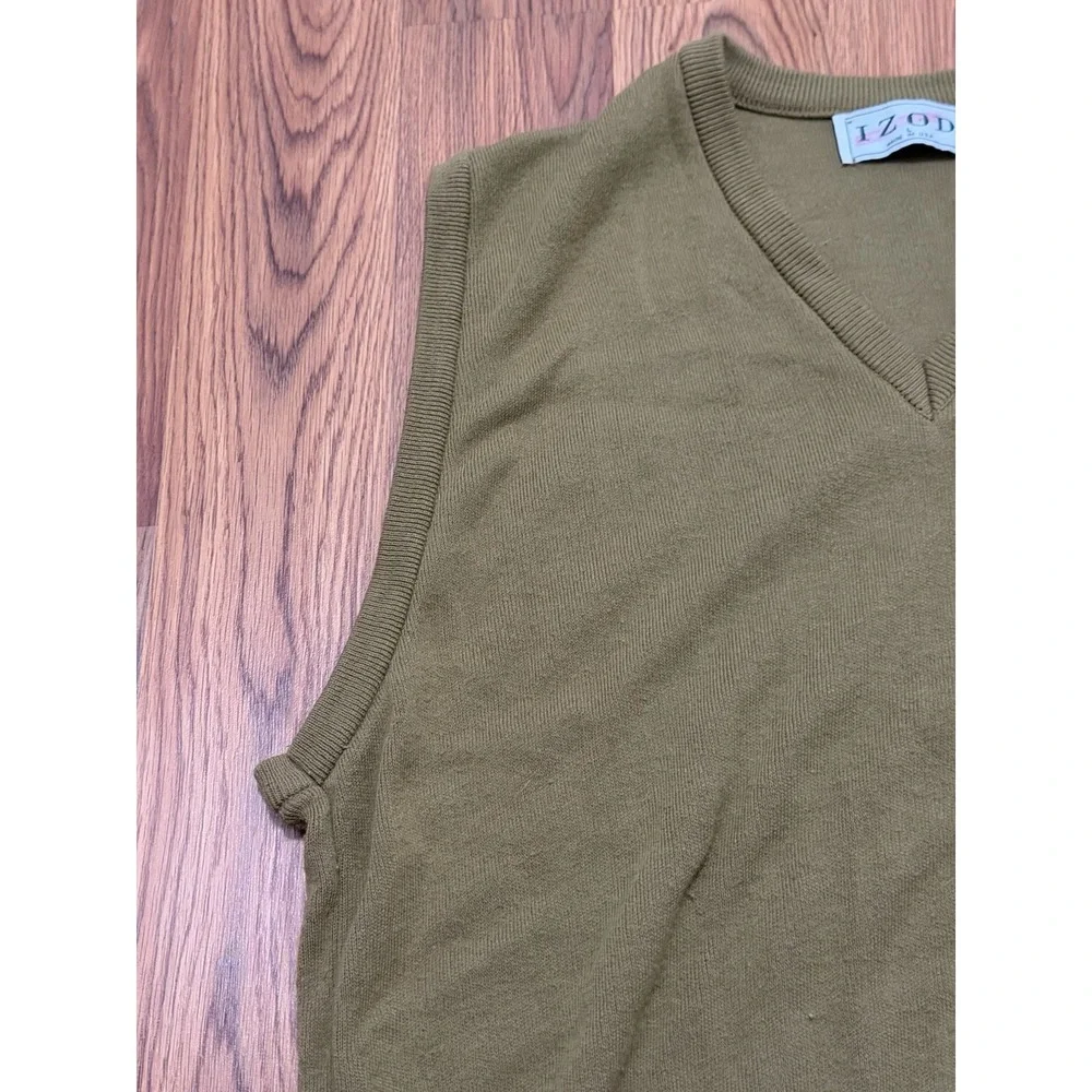 IZOD Vintage Sweater Vest Mens Large Olive V-Neck Crest Made in USA